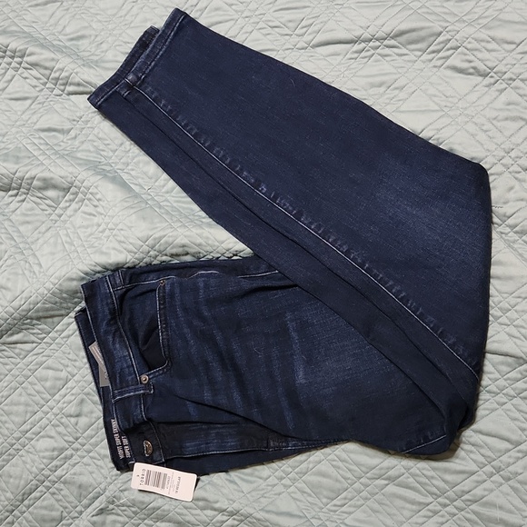 NWT TORRID midfit super skinny super soft jeans - Picture 2 of 6